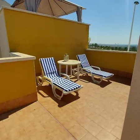 Beach Apartment *